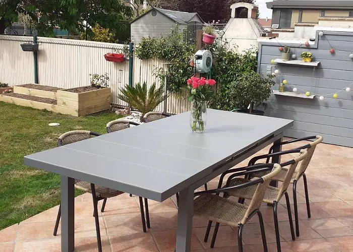 Maison Au Calme A Proximite Du Circuit Nyaraló Le Mans